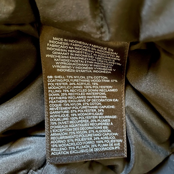 The North Face Women’s Arctic Parka Black Waterproof Coat - Picture 7 of 9